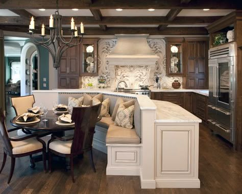 Classical Kitchen - traditional - kitchen - new york - Pickell Architecture House Flipping, Bunk Rooms, Kitchen Island Design, Island Design, Kitchen Islands, Family Rooms, Large Kitchen, Style At Home, Remodels