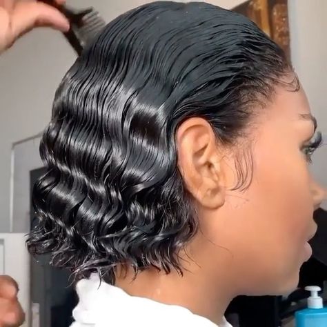 Elva Hair Wigs on Instagram: “The wet curly is boom 🔥, I love this short summer curly bob 💕💕  #wig #wigs #humanhairwigs  #lacefrontal #lacewigs #hairwigs…” Wet Look Hair, Lace Front Bob, Short Sassy Hair, Long Bob Haircuts, Short Curly Wigs, Deep Wave Hairstyles, Slicked Back Hair, Look Short, Short Wavy Hair