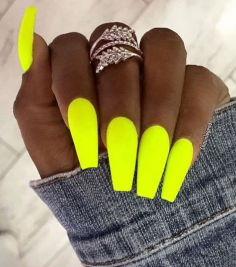 Nails Latina, Acrylic Nails Yellow, Bright Summer Acrylic Nails, Neon Yellow Nails, Neon Pink Nails, Neon Acrylic Nails, Yellow Nails Design, Bridal Nail, Acrylic Nail Set