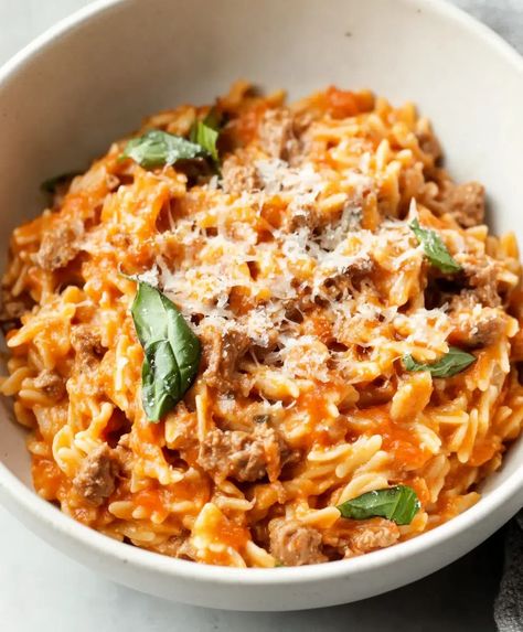 Ground Beef Orzo With Tomato Cream Sauce Recipe - sandyrecipes.com Pasta Creamy Tomato, Tomato Orzo Pasta, Beef Orzo, Tomato Orzo, Beef Tomato, Pasta Creamy, Cream Sauce Recipe, Tomato Cream Sauce, Italian Herbs