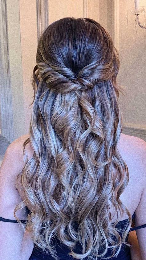 43 Gorgeous Half Up Half Down Hairstyles Curled Prom Hair, Dance Hair, Formal Hairstyles For Long Hair, Half Up Half Down Hair Prom, Simple Prom Hair, Half Up Half Down Hairstyles, Prom Hair Down, Prom 2024, Ball Hairstyles