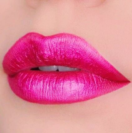 Nice Lipstick, Strawberry Lips, Bold Lipstick Makeup, Best Lipstick Shades, Lip Color Shades, Red Lipstick Shades, Metallic Liquid Lipstick, Hot Lipstick, Lip Art Makeup