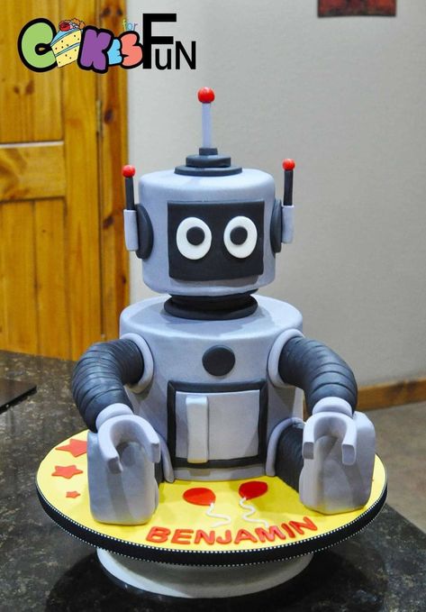 Diy Robot Cake, Robot Party Decorations, Robot Cake Ideas, Robot Birthday Cake, Robot Cake, Robot Birthday Party, Gravity Defying Cake, Dino Cake, Robot Costumes