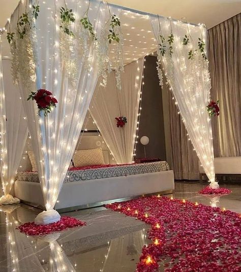 Room Decor Bedroom Wedding Night, Simple Wedding Room Decorations Romantic, Simple Bed Decoration For Wedding Night, First Night Room Decoration With Flowers, Bridal Room Decorations Flowers, Bedroom Decoration For Wedding Night, Couple Room Decor Romantic Bedrooms, Wedding Bedroom Decoration Romantic, First Night Bed Decoration