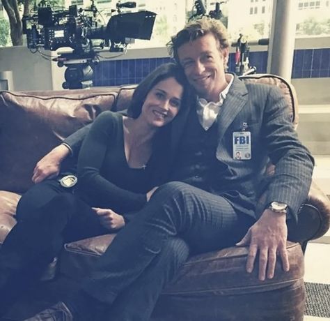 The Mentalist Patrick Jane, Mentalist Patrick Jane, Simon Baker The Mentalist, Jane And Lisbon, I Love Simon, Teresa Lisbon, Robin Tunney, Love Simon, Patrick Jane