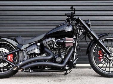 Harley-Davidson Breakout "Spring Break" by Rick's Motorcycles Motocykle Harley Davidson, Harley Davidson Breakout Custom, Harley Davidson Breakout, Breakout Harley Davidson, Harley Davidson Pictures, Harley Fatboy, Harley Davidson Cvo, Harley Davidson V Rod, Harley Davidson Fatboy