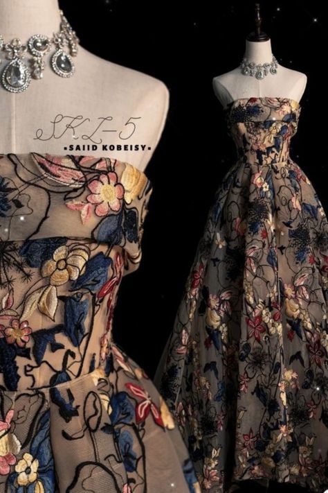 Floral Couture Dress, Ball Aesthetic Dress, Yule Ball Dress Aesthetic, Formal Dress Unique, Dresses Design Ideas, Patterned Gown, One Of A Kind Dresses, Evening Party Dresses, Prom Dress Inspiration