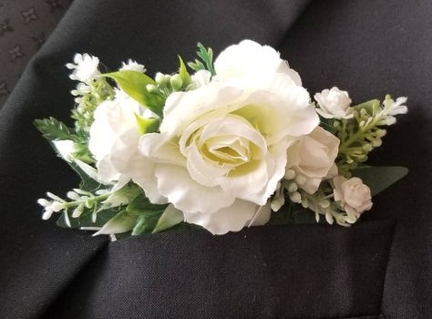 White Pocket Boutonniere, Boutonniere White Rose, Pocket Square Boutonniere, Square Boutonniere, Boutonniere White, Pocket Boutonniere, Pink Boutonniere, Jasmine Wedding, White Pocket Square