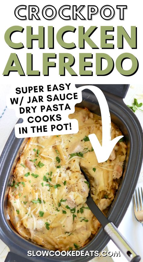 An oval gray crockpot of cooked chicken alfredo with a spoon Chicken Alfredo With Jar Sauce, Crockpot Alfredo, Crock Pot Chicken Alfredo, Crock Pot Shrimp, Alfredo Tortellini, Easy Crock Pot Chicken, Crockpot Chicken Alfredo, Chicken Alfredo Recipe, Dry Pasta