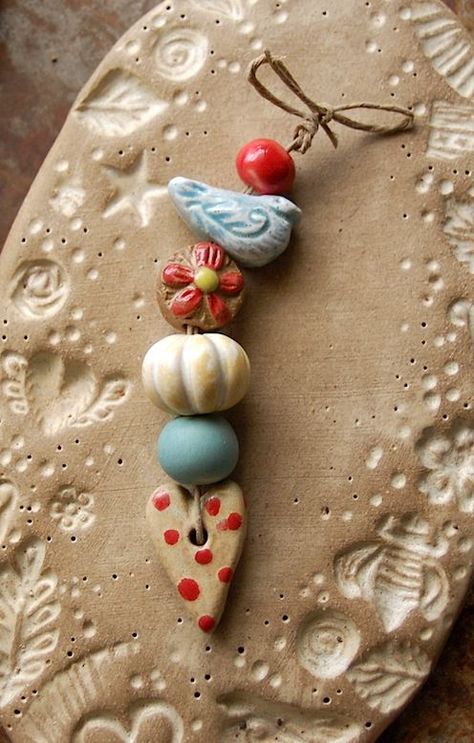 Spring Ceramics, Air Dry Clay Beads, Bird From Clay, Bird Ceramic, Ceramic Beads Jewelry, Ceramic Charms, Pottery Beads, Beaded Ceramics, Ceramic Bead Necklace