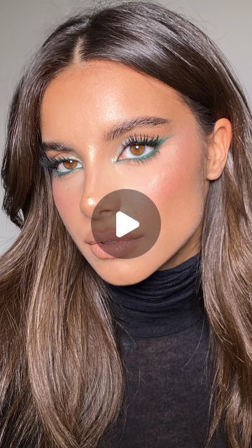 Claudia Neacsu on Instagram: "Have you ever tried green eyeliner? On stunning @francescaacuccuru 🎄 Using: @lorealparis Infallible Green Eyeliner @isamayabeauty Eyeshadow Palette @dolcegabbana_beauty Devotion Mascara @patricktabeauty Lip Creme She’s unapologetic #festivemakeup #greeneyeliner #makeup #claudianmakeup" Makeup With Green Eyeliner, Green Eyeliner Brown Eyes, Green Eyeliner Looks, Green Eyeliner Makeup, Green Eye Makeup Looks, Claudia Neacsu, Green Eye Look, Eyeliner Brown Eyes, Green Eyeshadow Look