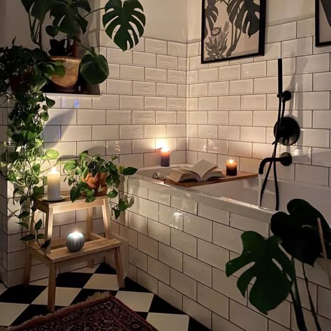 #bathroominspo #bathroomideas #decor #bathroom #bathroomdecor #homedecor #cozy #bathroomaesthetic #aesthetic #plantlovers #junglehome #relaxing #zen #earthy Bathroom With Plants, Cozy Bathroom Ideas, Earthy Bathroom, Dark Green Bathrooms, Cozy Bathroom, Zen Bathroom, Dream Apartment Decor, Bathroom Design Inspiration, Boho Bathroom