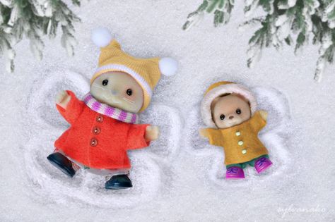 Sylvanian Life Moments : Christmas cards Christmas Sylvanian Families, Sylvanian Christmas, Sylvanian Families Christmas, Sylvanian Families House, Critters 3, Calico Critters Families, Baby Animals Super Cute, 2160x3840 Wallpaper, Snow Angels