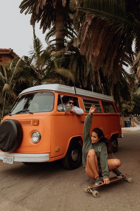 Van Life Aesthetic, Inspiration Photoshoot, Combi Volkswagen, Surf Vibes, Vw Vintage, Hippie Van, Life Guide, Kid Friendly Travel Destinations, Valentine Photography