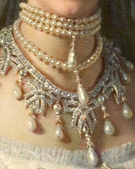 Celesté. on Twitter: "pearls… " Royal Aesthetic, Old Paintings, Ethereal Art, Classical Art, Pics Art, Stuffed Green Peppers, Historical Fashion, Classic Art, Aesthetic Art