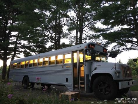 Skoolie For Sale, Bus Conversion For Sale, U Haul Truck, Bus Motorhome, Converted School Bus, Motorhome Conversions, Old School Bus, School Bus Conversion, Modern Mobile