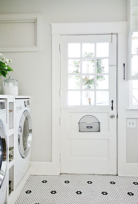 Laundry Room Organization Tips - Thistlewood Farm Exterior Laundry Room Doors, Laundry Room Back Door Entrance, Laundry Doors Ideas, Farmhouse Laundry Room Wall Decor, Laundry Room Decor Farmhouse, Renovation Hacks, Laundry Room Door, Laundry Door, Laundry Room Decorating