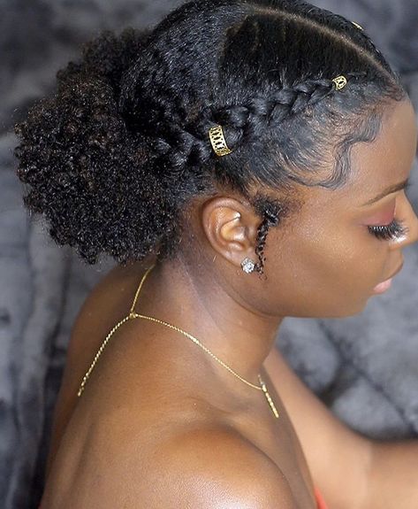 4c Summer Hairstyles, Natural Hairstyles For Wedding Guest, 4b Natural Hairstyles, Gel Hairstyles, Perfect Edges, Laid Edges, Creme Of Nature, Cabello Afro Natural, Afro Natural