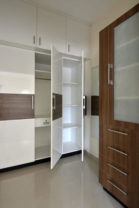 Image 4 of wardrobe 2 atom interiors dressing roomwardrobes & drawers white | homify Indian Bedroom Design, Bedroom Wardrobe Ideas, Three Door Wardrobe, Ikea Wardrobe, Indian Bedroom, Corner Wardrobe, Home Entertainment Centers, Open Wardrobe, Wardrobe Door Designs