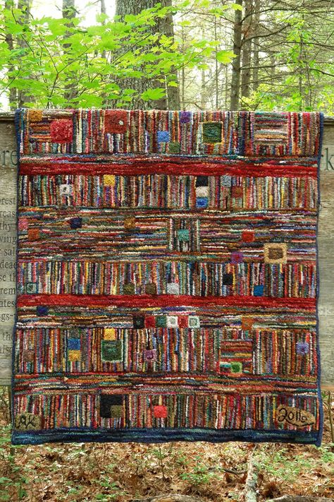 Rug Hooking Log Cabin, Wool Rug Hooking Orbiting Floor Frame, Cottage Hooked Rug, Cabin Rugs, Hit And Miss Hooked Rugs, Abc Sampler Rug Hooking, Locker Hooking, Hooked Rugs Primitive, Rug Hooking Designs