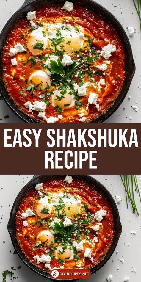 Discover how to make easy Shakshuka! This one-pan dish with eggs poached in a spiced tomato sauce is perfect for breakfast or brunch. Shakshuka For One, Turkish Shakshuka, Tomato Breakfast Recipes, Shakshuka Aesthetic, Shashuksha Recipe, Egg Lunch Ideas, Eggs Shakshuka, Breakfast Shakshuka, Egg Shakshuka