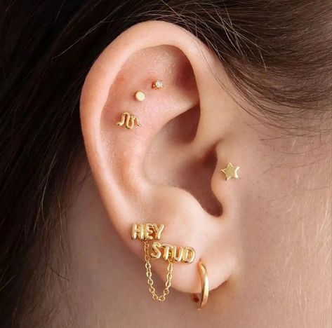 Snake Bite Piercing Ear, Trending Piercings, Flat Helix Piercing, Helix Piercing Ring, Helix Piercing Stud, Snake Bite Piercing, Flat Piercing, Ear Curation, Snake Bite