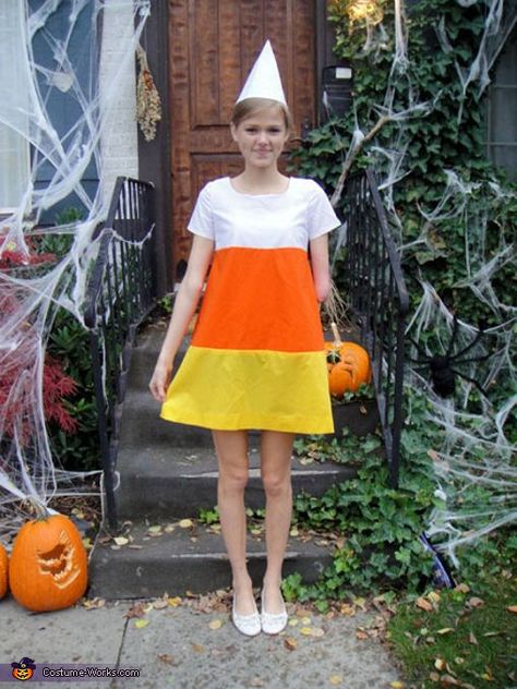 Diy Candy Corn Costume, Candy Corn Costume Women, Candy Corn Halloween Costume, Candy Halloween Costumes, Corn Costume, Candy Corn Costume, Baby Shoes Diy Pattern, Clever Costumes, Candy Costumes