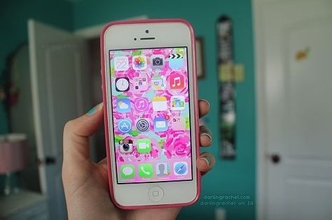 iPhone 5C Simone Core, 2010s Aesthetic, Tumblr Quality, 2010s Nostalgia, 2013 Swag Era, Tumblr Pics, Iphone Obsession, Iphone 5c Cases