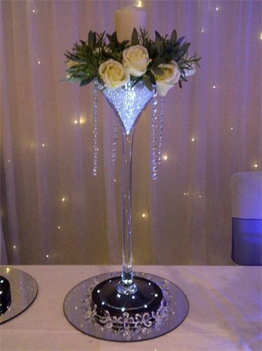 Martini Centerpiece, Centerpiece Ideas, Diy House Projects, 50th Wedding Anniversary, 50th Wedding, Centre Pieces, Sweet Sixteen, Martini Glass, Champagne Flute