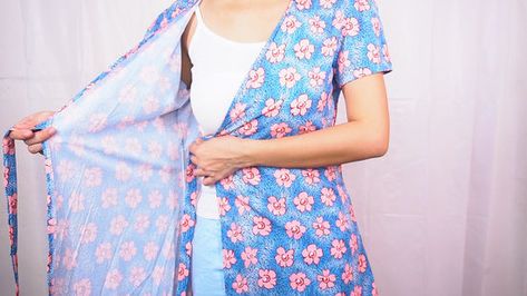 How To Tie A Wrap Top, Tie A Wrap Dress, How To Tie A Wrap Dress, Wrap Top Outfit, Diy Wrap Dress, Wrap Dress Outfit, Summer Wrap Dress, Summer Dresses Casual, Simple Style Outfits