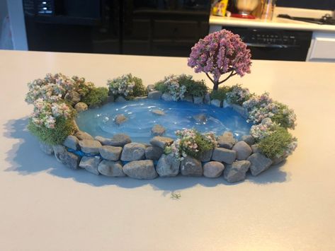 Diy Fairy House, Fairy House Crafts, Garden Waterfall, Fairy House Diy, Pond Waterfall, Fairy Garden Designs, Fairy Garden Crafts, House Crafts, Christmas Village Display