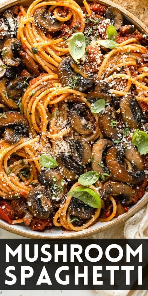 Vegan Mushroom Spaghetti, Mushroom Pasta Red Sauce, Vegan Veggie Spaghetti, Red Sauce Pasta With Mushrooms, Meat And Veggie Spaghetti Sauce, Meat Free Pasta Recipes, Spaghetti And Mushroom Recipes, Spaghetti Sauce Vegetarian, Healthy Spaghetti Sauce Recipes