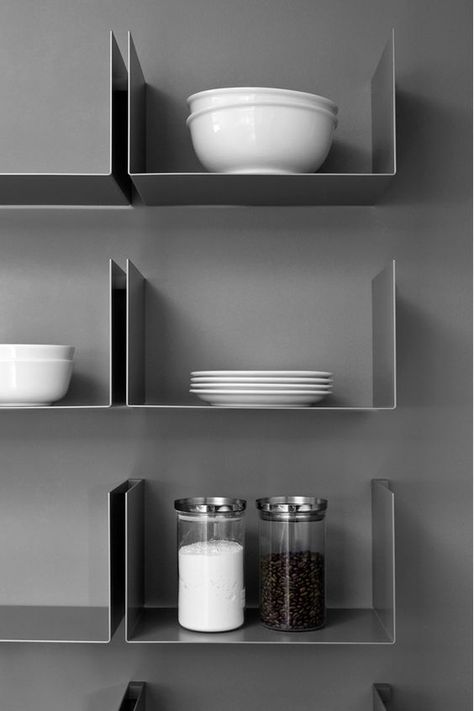 Float Shelf, Kitchen Interiors, Santa Cole, Regal Design, Estantes Flotantes, Shelving Systems, Furniture Details, Steel Furniture, Shelf Design