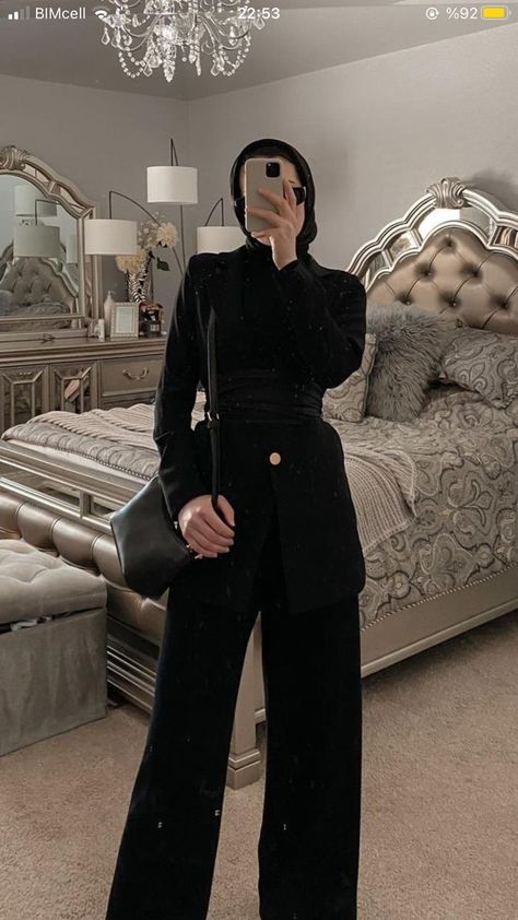 Cute Hajib Outfits, Luxury Hijabi Outfits, Luxury Hijabi Aesthetic, Hijab Luxury Style, Luxury Hijab Outfit, Hijabi Business Women, Black Outfit Hijab, Black Hijab Outfit, Black Hijab