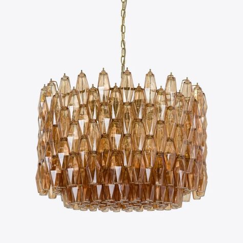 The drum version of the best-selling Sorrento chandelier by @purewhitelines features beautiful polyhedrons of coloured glass – available in pink or amber. The versatile design of the Drum Sorrento makes it ideal for use in a variety of rooms, from living and dining rooms to dressing rooms. #LuxuryLighting #DecorativeLights #DesignerLighting #InteriorDesign #LuxuryHome #LightingDesign #HomeDecor #Chandelier #LuxuryLiving #ElegantDesign #StatementLighting #HighEndLighting #LuxuryInteriors #l... Lzf Lamps, High End Lighting, Dressing Rooms, Statement Lighting, Design Lighting, Pink Frames, Coloured Glass, Living And Dining Room, Ceiling Rose