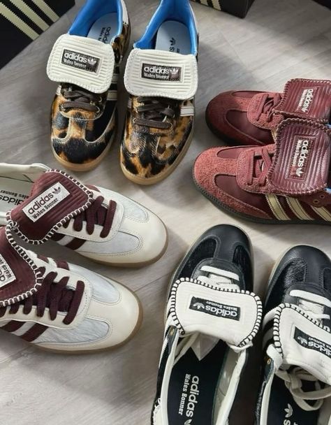 New Shoes Aesthetic, Shoes Aesthetic Collection, Shoe Inspo Sneakers Trendy, Sneakers Collection Aesthetic, Shoe Trends 2025, Shoes 2025 Trends, 2025 Shoes Trends Women, Adidas Gazelle Aesthetic, Trendy Shoes For Women Sneakers