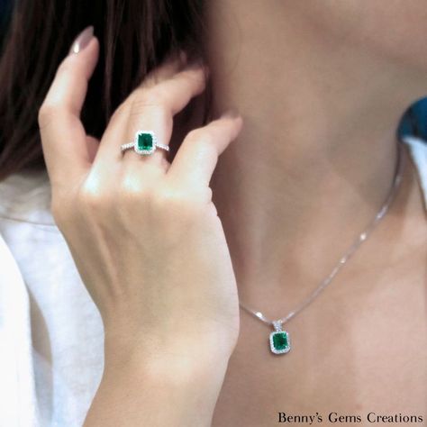 18KW Halo Diamond Emerald Ring and Emerald Halo Diamond Pendant Emerald Jewellery Set, Classic Emerald Diamond Earrings, Emerald Ring Design, Diamond Jewellery Set, Green Engagement Rings, Pebble Jewelry, Emerald Diamond Earrings, Diamond Bracelet Design, Diamond Jewelry Set