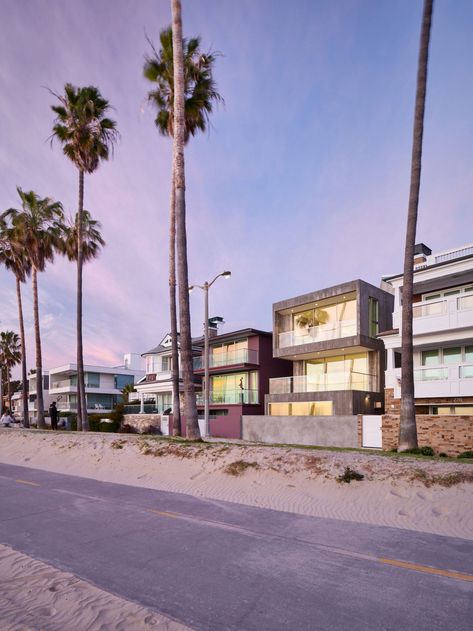 Venice Beach House, Craig Ellwood, Narrow Houses, Venice House, Los Angeles Architecture, Home Architect, Bridge House, Case Study Houses, Venice Beach California