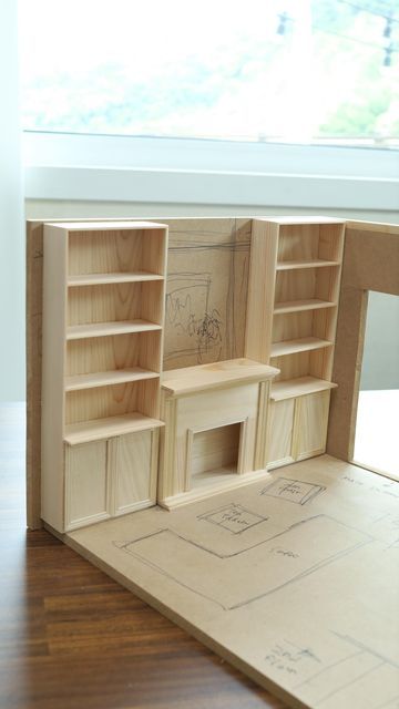 Doll House Storage, Doll Furniture Tutorial, Build A Dollhouse, Diy Dolls House, Cardboard Dollhouse, Diy Barbie House, Doll Furniture Diy, Diy Doll House, Doll House Ideas