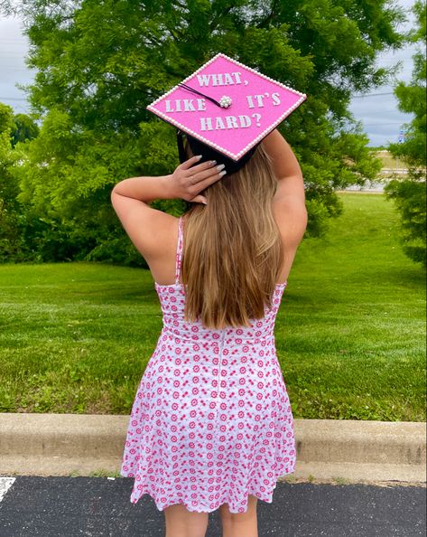 Sharpay Grad Cap, Legally Blonde Grad Cap, Legally Blonde Graduation Party, Sharpay Evans Graduation Cap, Grad Cap Ideas Nursing, Legally Blonde Graduation Cap, School Photoshoot, College Grad Party, College Grad Cap Ideas