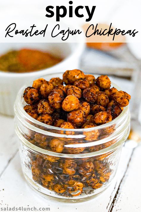 Snack Chickpeas, Spicy Roasted Chickpeas, Chickpea Recipes Roasted, Healthy Savory Snacks, Roasted Chickpea, Crunchy Chickpeas, Healthy Snack Alternatives, Chickpea Recipes, Roasted Chickpeas