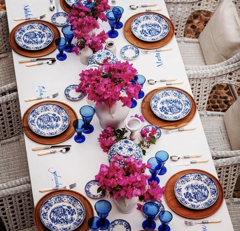 Mamma Mia Tablescape, Mama Mia Dinner Party Aesthetic, Portuguese Table Setting, Spain Bridal Shower Theme, Mama Mia Table Settings, Greece Party Decorations, Mamma Mia Centerpieces, Clase Azul Birthday Theme, Blue And White Themed Party