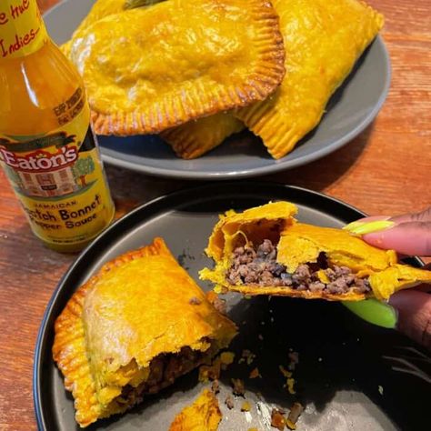 Spicy Jamaican Beef Patties - Itaira Eats Jamaican Beef Patties Recipes, Beef Patty Recipe, Jamaican Oxtail Stew, Jamaican Patties, Beef Patties Recipes, Jamaican Oxtail, Jamaican Beef Patties, Jamaican Patty, Patty Recipe