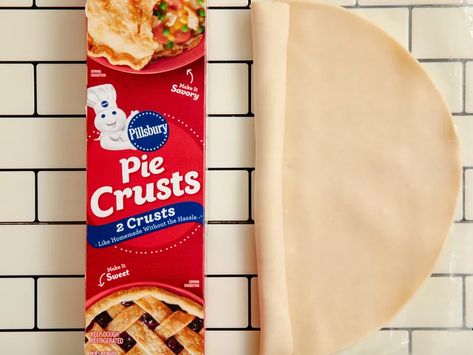 I Tried 6 Store-Bought Pie Crusts, and This Is the One I’ll Always Buy From Now On Thanksgiving Potatoes Recipes, Thanksgiving Main Dishes, Thanksgiving Potatoes, Thanksgiving Mains, Pillsbury Pie Crust, Sweet Potato Thanksgiving, Store Bought Pie Crust, Tart Crust, 5 Ingredient Dinners