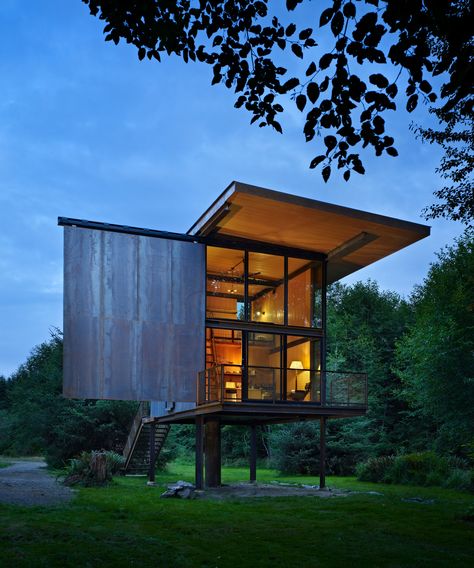 Image 10 of 11 from gallery of AIA Names 10 Most Impressive Houses of 2014. Sol Duc Cabin; Seattle / Olson Kundig Architects Cabin On Stilts, Small Modern Cabin, Modern Tree House, Olson Kundig, Cabin Modern, Fishing Cabin, A Small House, Accessory Dwelling Unit, Architectural Styles