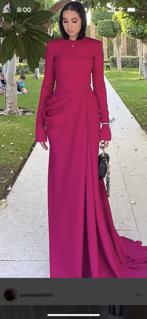 Modest Dresses Wedding Guest, Modest Wedding Dresses Guest, Muslim Prom Dress Hijab Fashion, Simple Elegant Dresses Classy Chic, Engagement Guest Outfit, Hijabi Dresses Soiree, Engagment Dress, Modest Graduation Dress, Dresses Soiree