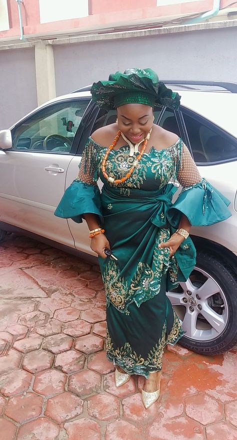 Pin by Okoiruele Patience on pato in 2022 | African fabric dress, Latest lace styles, Fashion Latest Igbo Blouses For Wrapper, Madam Blouse Lace For Wrapper, George Styles, Igbo Blouse, Latest Blouse Styles, Lace Blouse Styles, Latest Lace Styles, Beautiful Ankara Gowns, Nigerian Outfits