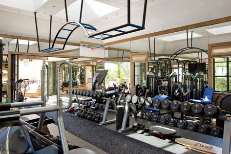 Fitness Room Design, Best Home Gym Setup, Basement Gym Ideas, Home Gym Setup, Gym Setup, Basement Gym, Gym At Home, Home Gym Decor, Urban Interiors