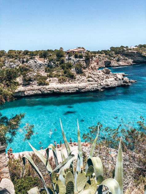 One perfect week in Mallorca - HER TRAVEL NOTES Mallorca Aesthetic, Spain Aesthetics, Mountain Villages, Mallorca Travel, Feet In The Sand, 7 Day Itinerary, Things To Do In Lisbon, Mallorca Island, City Island