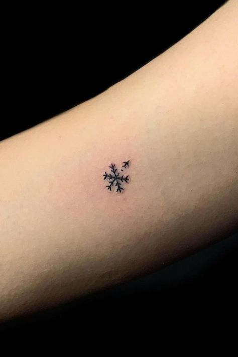 Summer Winter Tattoo, Minimalist Snowflake Tattoo, Winter Tattoos For Women, Snow Flakes Tattoo, Small Christmas Tattoos, First Love Tattoos, Snow Tattoo Ideas, Enjoy The Journey Tattoo, Snowflake Tattoo Design